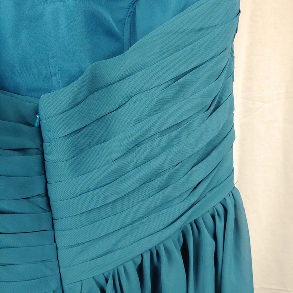Beautiful Teal Dress. No size.          F04 - Picture 4 of 4